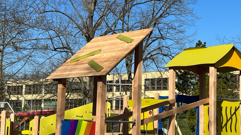 spielplatz_2.jpg spielplatz_2.jpg